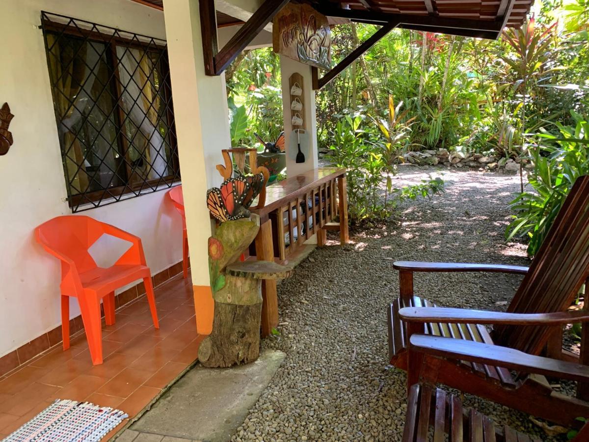 Cabinas Tito Cahuita Ngoại thất bức ảnh