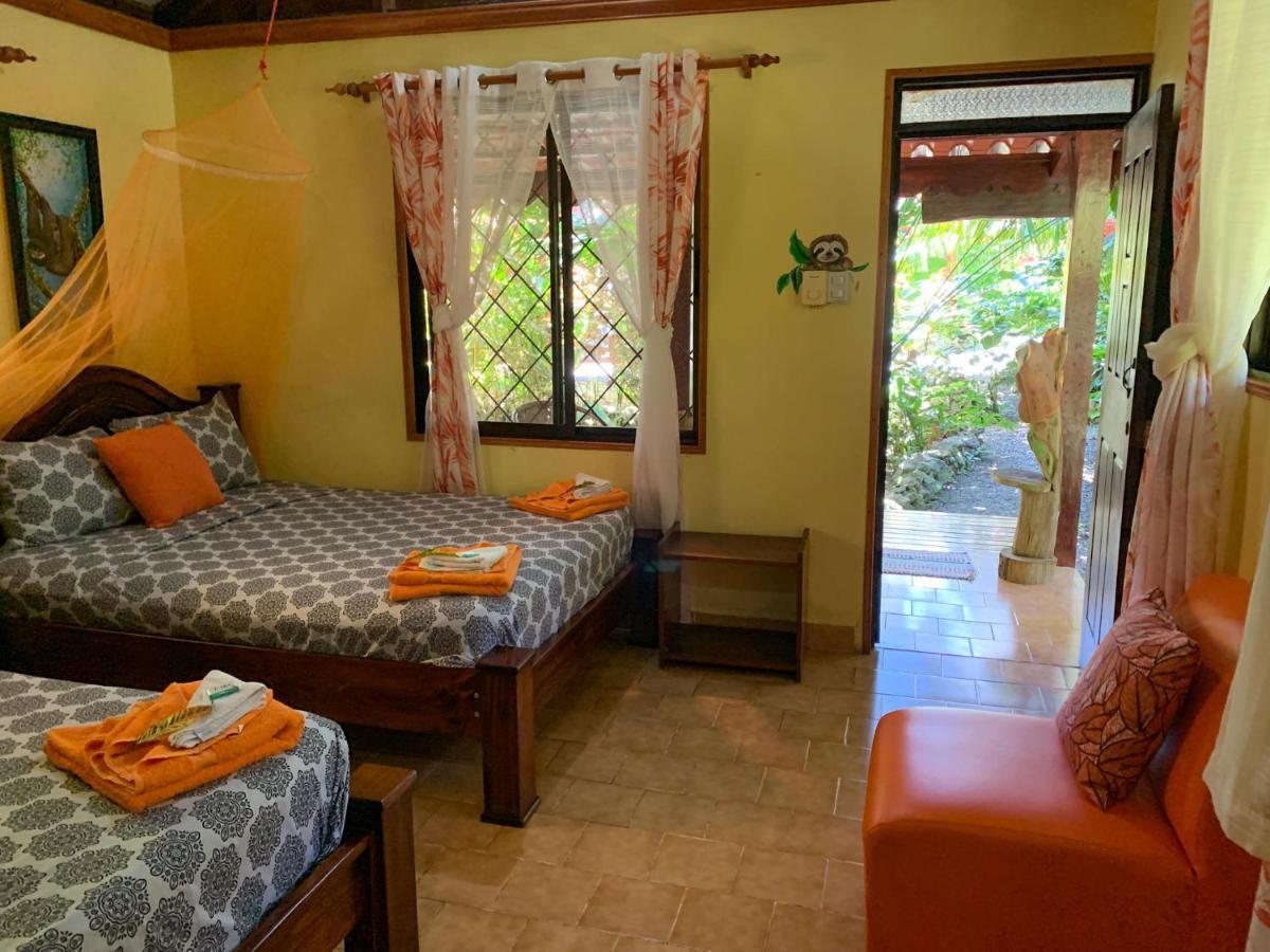 Cabinas Tito Cahuita Ngoại thất bức ảnh