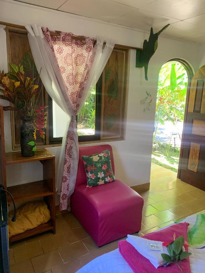 Cabinas Tito Cahuita Ngoại thất bức ảnh