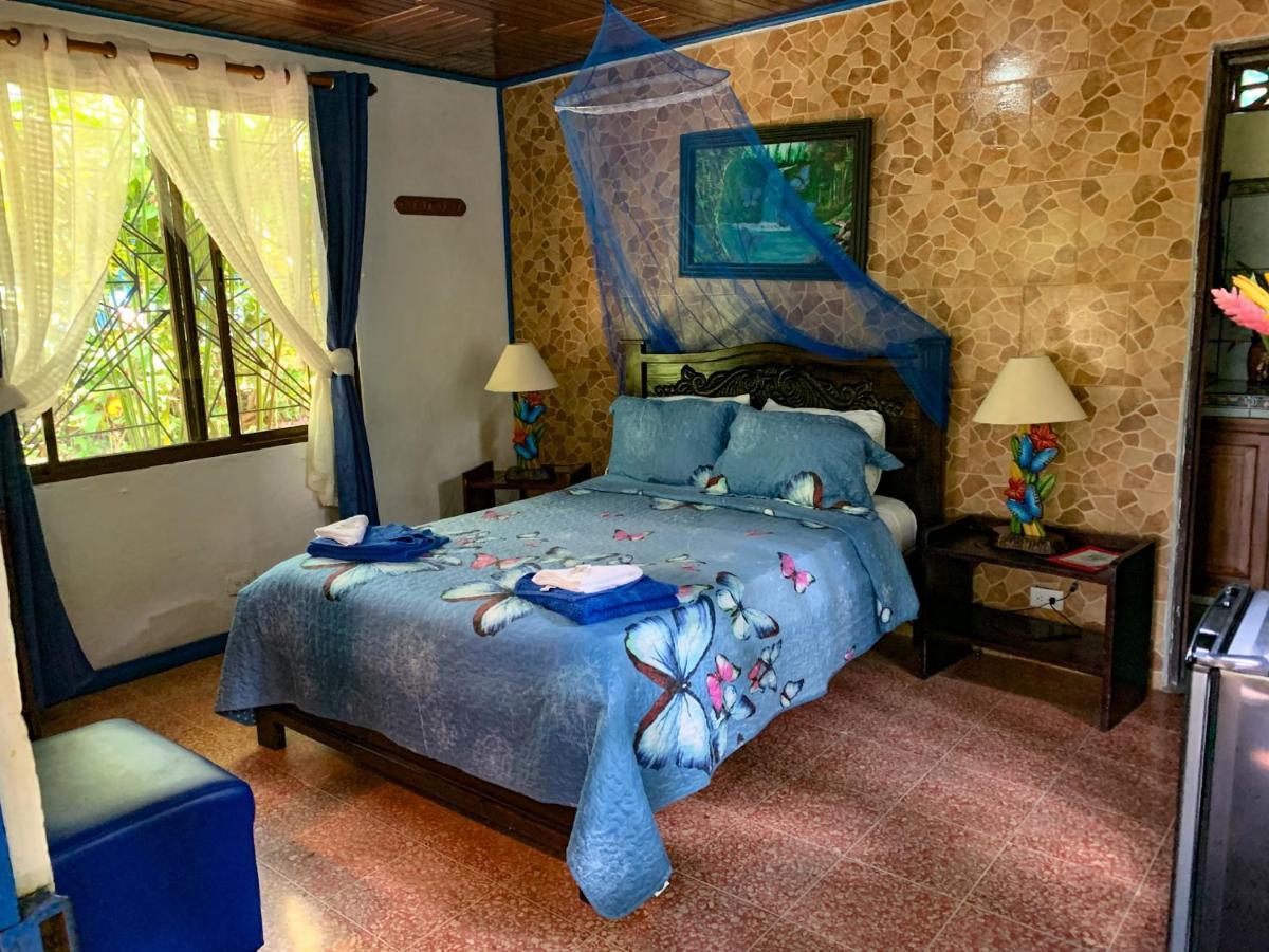 Cabinas Tito Cahuita Ngoại thất bức ảnh